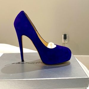 Brian Atwood Pumps